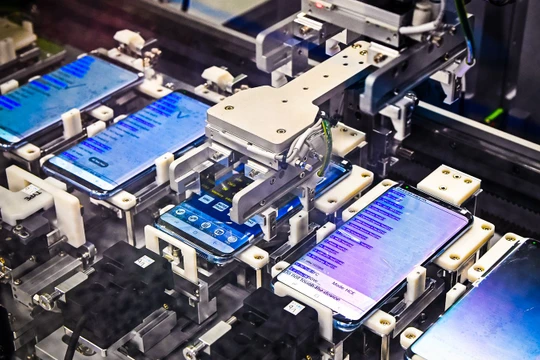 Người dùng đang phản ánh về tình trạng pin kém của Galaxy S9