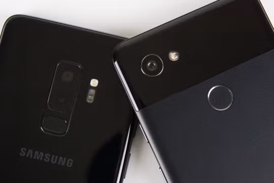 Pixel 2 XL và Galaxy S9+ là hai mẫu điện thoại Android chụp ảnh tốt nhất hiện nay. Nguồn: BI