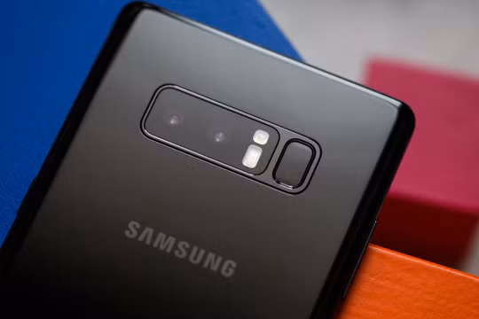 Samsung là một trong những thương hiệu smartphone ăn khách nhất thế giới. Nguồn: CNET