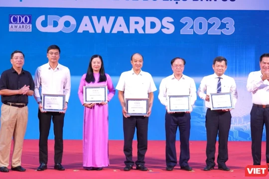 Đại diện lãnh đạo chuyển đổi số và an toàn thông tin tiêu biểu 2023.