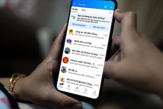 Tnh năng SOS trên Zalo để người dân vùng lũ lụt liên hệ và cập nhật tình hình