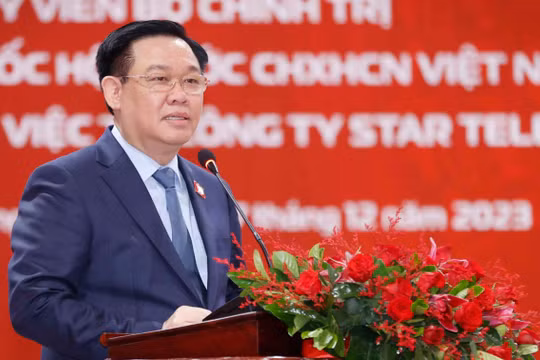 Chủ tịch Quốc hội Vương Đình Huệ đánh giá cao những kết quả mà Unitel đã đạt được