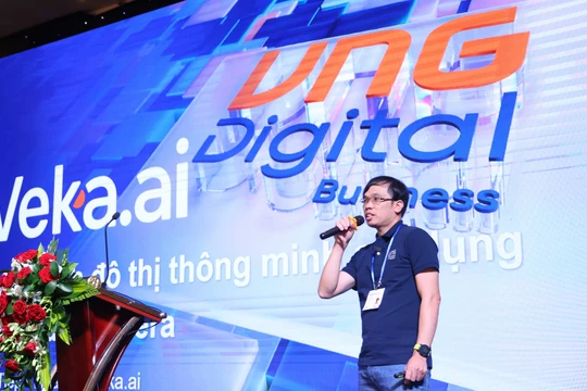 Ông Vũ Văn Tiệp - Giám đốc sản phẩm Veka.ai, VNG Digital Business chia sẻ tại sự kiện