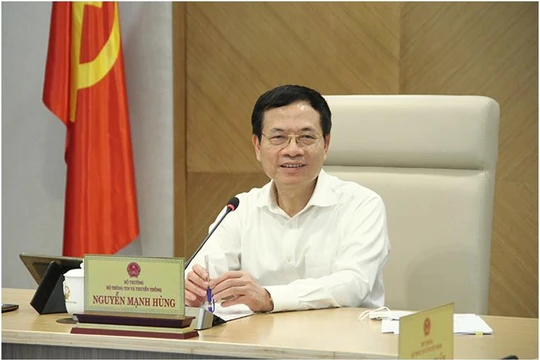 Bộ trưởng Bộ TT&TT Nguyễn Mạnh Hùng. Ảnh Mic