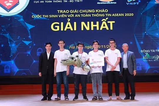 Lễ trao giải cuộc thi sinh viên với ATTT-A sean năm 2020. Ảnh Mic