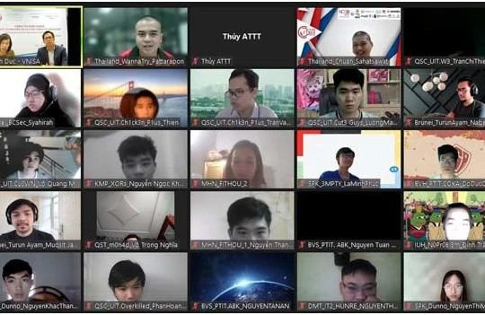 Vòng khởi động được tổ chức với hình thức trực tuyến