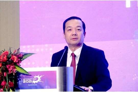 Thứ trưởng Phạm Đức Long phát biểu tại hội thảo. Ảnh Mic