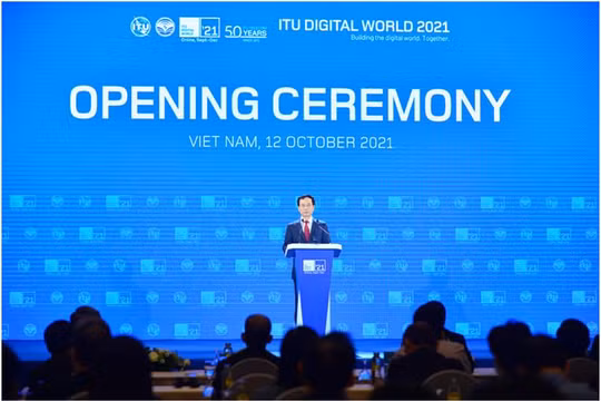 Bộ trưởng Nguyễn Mạnh Hùng phát biểu tại Hội nghị. Ảnh Mic