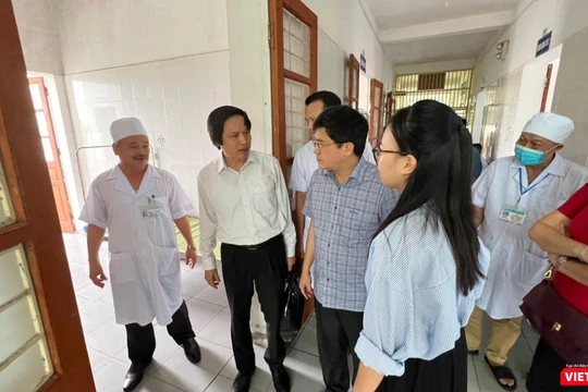 Đoàn kiểm tra sau Hội nghị sơ kết công tác giám định pháp y tâm thần 