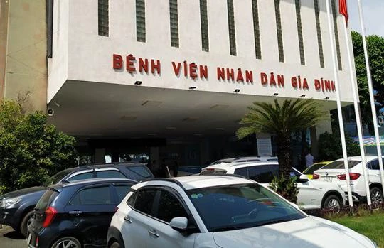 Bác sĩ Nguyễn Trọng Khoa - Phó Cục trưởng Cục Quản lý Khám chữa bệnh (Bộ Y tế) yêu cầu xử lý vụ hành hung bác sĩ vừa xảy ra tại Bệnh viện Nhân dân Gia Định. Ảnh: Hòa Bình