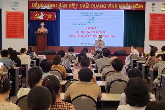 Đẩy mạnh tập huấn công tác phòng chống dịch Sốt xuất huyết Dengue tại nhiều bệnh viện tuyến cuối ở TP.HCM 
