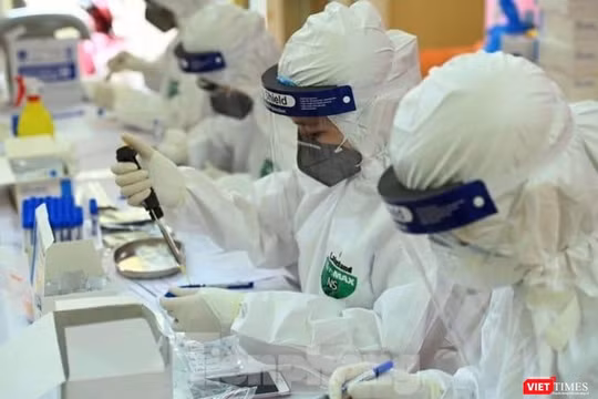 Trong đợt dịch thứ 4, số ca nhiễm mới trên cả nước đã lên đến hơn 8.600.000 ca bệnh, trong đó có hơn 4.800.000 F0 đã khỏi bệnh. Ảnh: HCDC