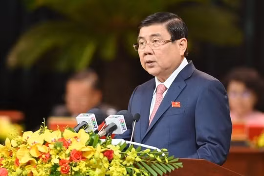 Nguyên Chủ tịch UBND TP.HCM Nguyễn Thành Phong bị kỷ luật bằng hình thức cảnh cáo. Ảnh: Lao động