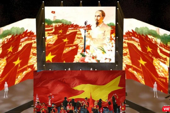 Lần đầu tiên sẽ có hoạt động thả khinh khí cầu kéo đại kỳ (1.800 m) mừng Quốc khánh diễn ra lúc 8h sáng ngày 2/9 tại khu vực hầm sông Sài Gòn