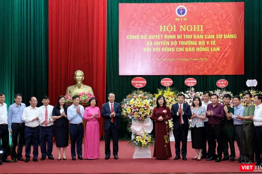Hội nghị trao quyết định được tổ chức vào trưa hôm nay 15/7, tại Bộ Y tế.