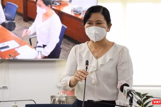 Chánh văn phòng Sở Y tế Nguyễn Thị Huỳnh Mai cho biết ngành y tế TP.HCM đã rút ra 10 bài học kinh nghiệm. Ảnh: TTBC