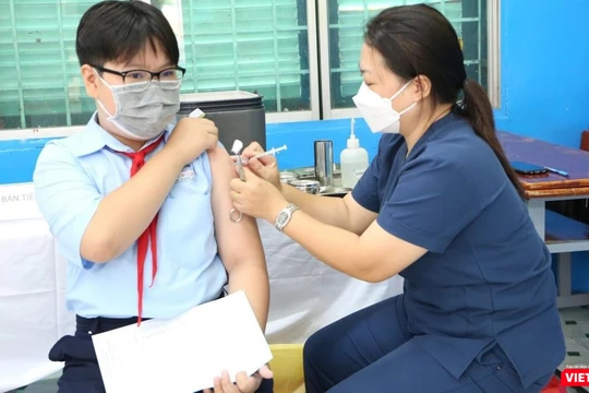 Chích ngừa COVID-19 cho trẻ dưới 12 tuổi ở TP.HCM. Ảnh: HCDC 