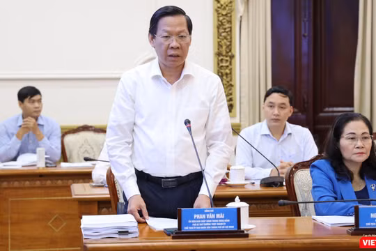 Ông Phan Văn Mãi, Chủ tịch UBND TP.HCM phát biểu tại Hội nghị sáng 12/7