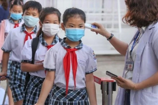 Trẻ đi học trên tinh thần tự nguyện - Ảnh minh hoạ