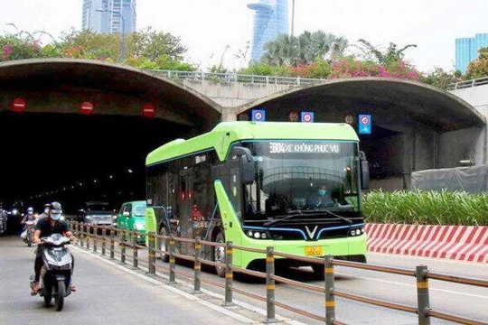 Sở GTVT TP.HCM đề xuất sử dụng xe bus điện tuyến bus nhanh BRT đại lộ Võ Văn Kiệt - Mai Chí Thọ 
