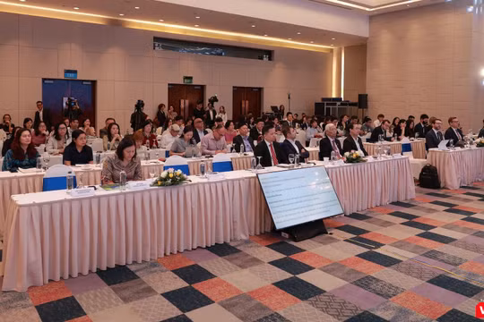 Nhiều chuyên gia trong nước và quốc tế đã tham gia Diễn đàn "Đổi mới sáng tạo trong lĩnh vực Y tế" 