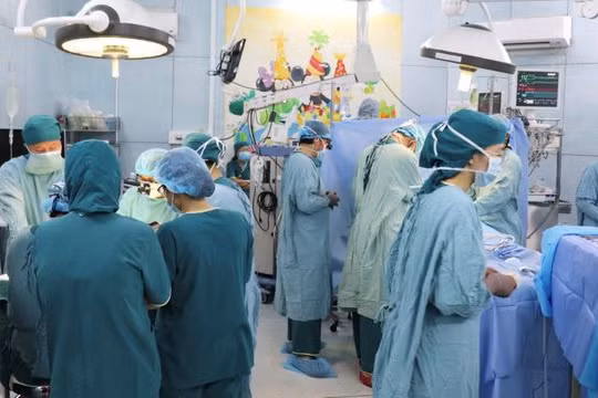 TP.HCM sau sáp nhập: Quy mô cung ứng dịch vụ y tế dự báo tăng mạnh 