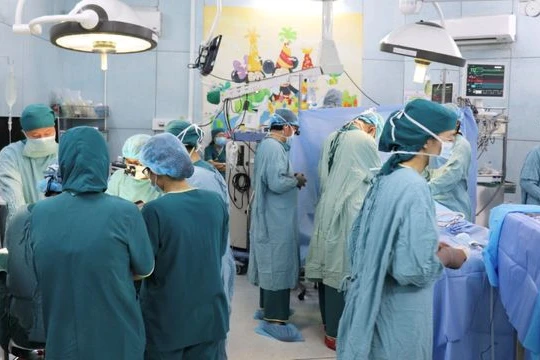 TP.HCM sau sáp nhập: Quy mô cung ứng dịch vụ y tế dự báo tăng mạnh 