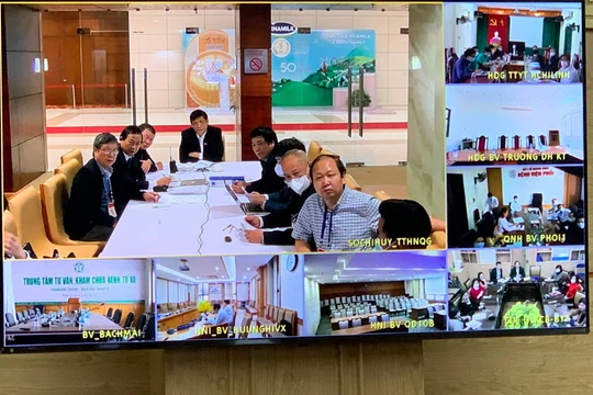 Bộ trưởng Bộ Y tế Nguyễn Thanh Long họp trực tuyến với các BV dã chiến của Hải Dương và Quảng Ninh.