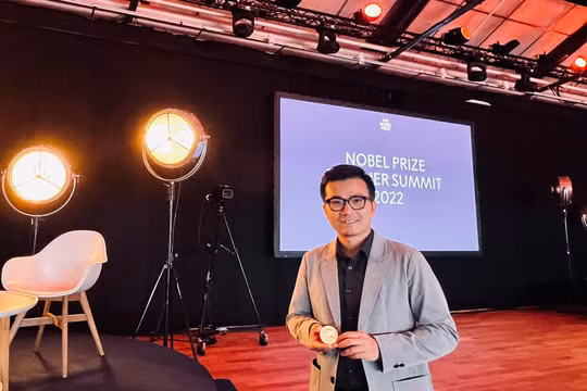 Giáo sư Trần Xuân Bách - một nhà khoa học trẻ và tài năng