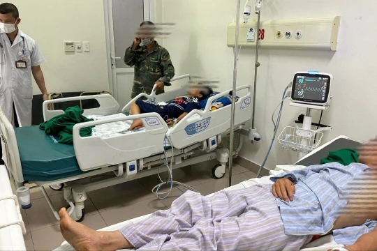 Cha và con gái nhập viện vì viêm não mô cầu, 2 người thân khác tử vong nghi cũng do bệnh này