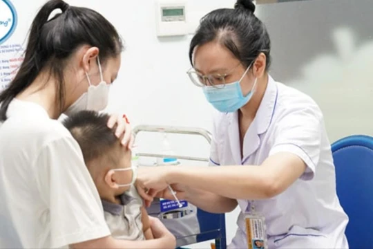 Bệnh viện ở “tâm dịch” sởi chuyển đổi mô hình điều trị