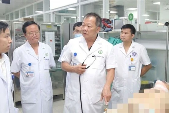 Bộ Y tế chỉ đạo khẩn: Các cơ sở y tế phải sẵn sàng cấp cứu, điều trị kịp thời nạn nhân bão lũ