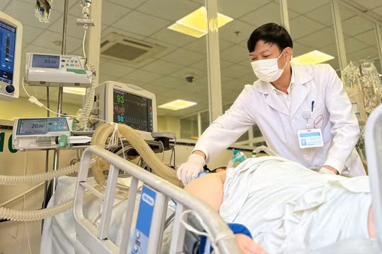 Người phụ nữ béo phì, bị xuất huyết não sau uống rượu được cứu sống ngoạn mục 