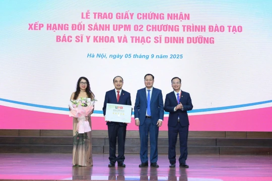 9 chương trình đạt kiểm định, 2 chương trình 5 sao, Trường Đại học Y Hà Nội vươn tầm quốc tế