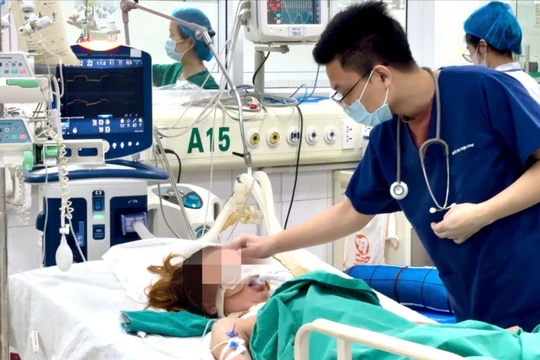 Nguy kịch vì sốt mò, người phụ nữ may mắn được cứu sống