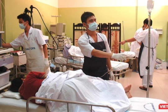 Bộ Y tế yêu cầu không được chuyển người bệnh đến các cơ sở khám chữa bệnh không phù hợp hoặc các cơ sở khám chữa bệnh tư nhân vì mục đích vụ lợi.