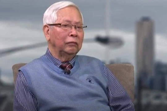 Nhà khoa học, nhà văn Toàn Phong Nguyễn Xuân Vinh 