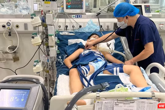 Sơ cứu sai cách, 4 trẻ em đuối nước nguy kịch