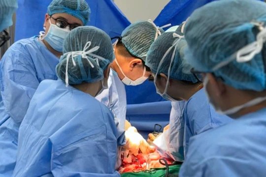 Anh bộ đội hồi sinh từ món quà vô giá và ca ghép gan đặc biệt tại Bệnh viện 108