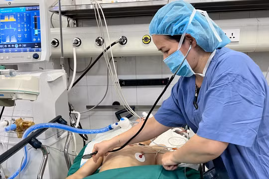 Bác sĩ mổ cấp cứu thanh niên "vô danh” gặp tai nạn nghiêm trọng