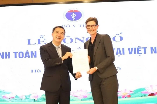 Việt Nam công bố thanh toán bệnh mắt hột