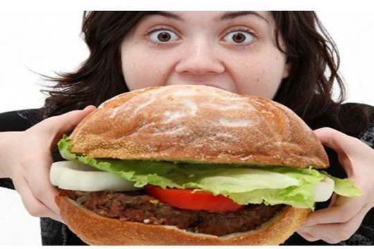 Căn bệnh lạ khiến cô gái trẻ cuồng ăn, nhập viện tâm thần: Phòng, tránh như thế nào?