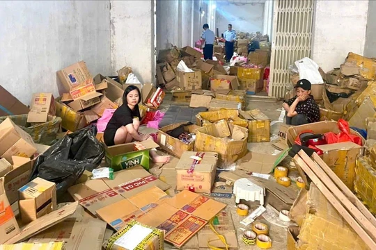 Yêu cầu “siết” kinh doanh mỹ phẩm trên sàn thương mại điện tử, TikTok, Zalo, Facebook, YouTube