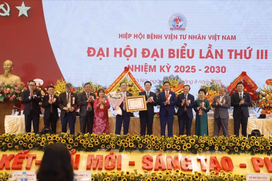 Y tế tư nhân bứt phá bằng ứng dụng công nghệ, phương pháp điều trị mới