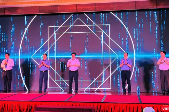 Nhấn nút khai trương Ngân hàng dữ liệu ngành dược