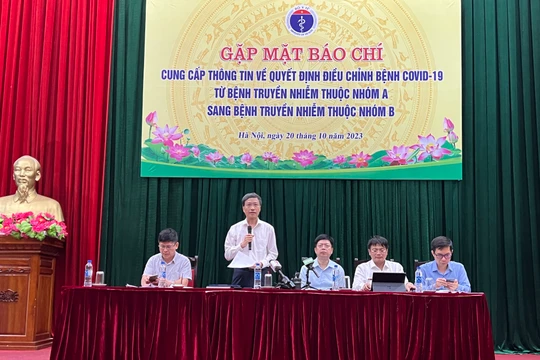 Bộ Y tế họp báo về quyết định điều chỉnh Covid-19 từ bệnh truyền nhiễm nhóm A sang nhóm B