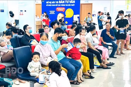 Người dân Bình Định đổ xô tiêm vắc xin sau thông tin 4 ca tử vong do cúm