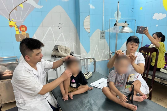 Điều trị tự kỷ bằng châm cứu: Kế thừa có sáng tạo y học cổ truyền