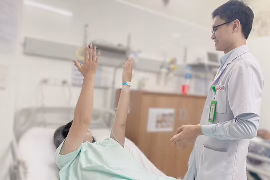 Giúp bệnh nhân thoát “lưỡi hái tử thần” bằng tái thông toàn bộ xoang tĩnh mạch não