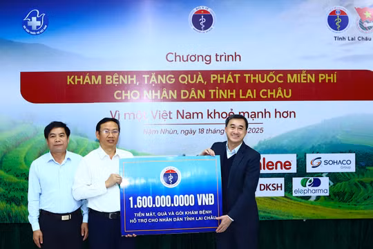 Khám bệnh, cấp thuốc miễn phí cho hơn 1.000 người dân huyện vùng cao Lai Châu